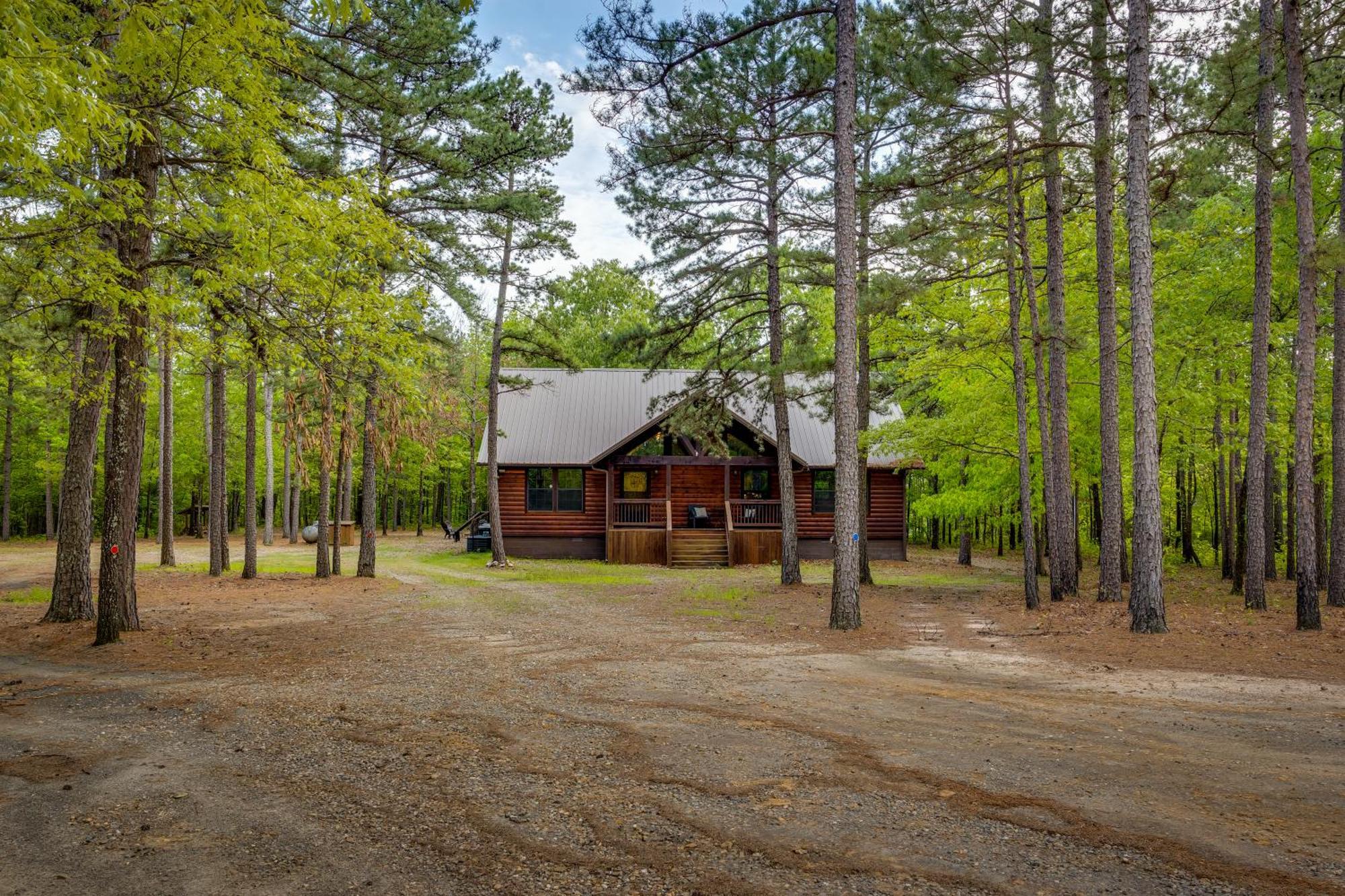 Cross Timbers Cabin On The Grove'S 25-Acres Broken Bow Exterior foto